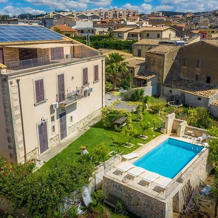 Villa Rosaria Rooms Noto Bagian luar foto