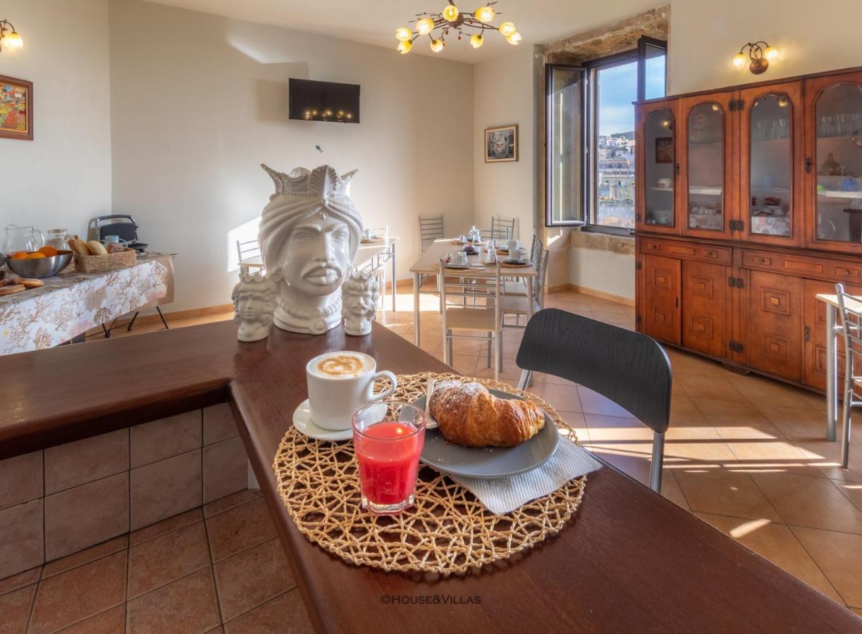 Villa Rosaria Rooms Noto Bagian luar foto