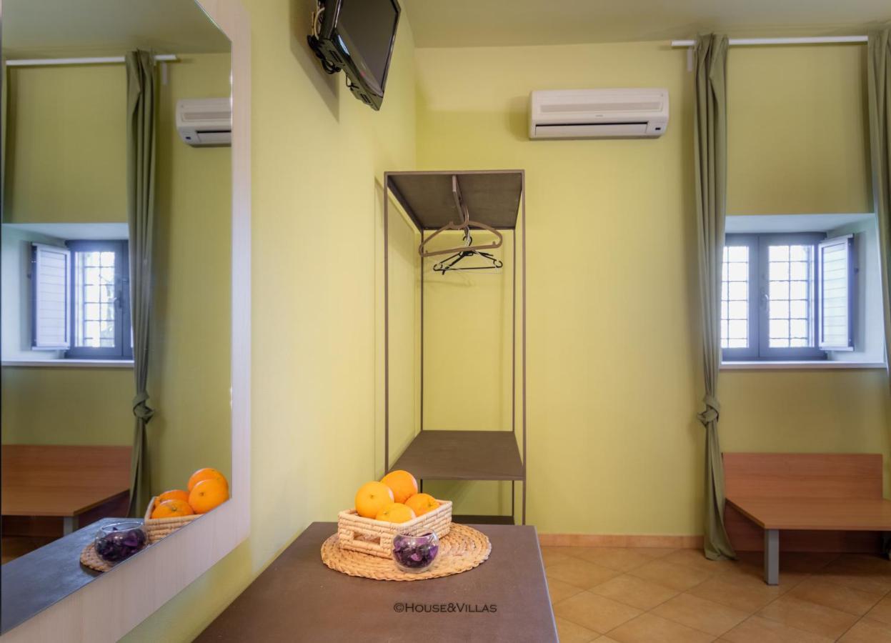 Villa Rosaria Rooms Noto Bagian luar foto