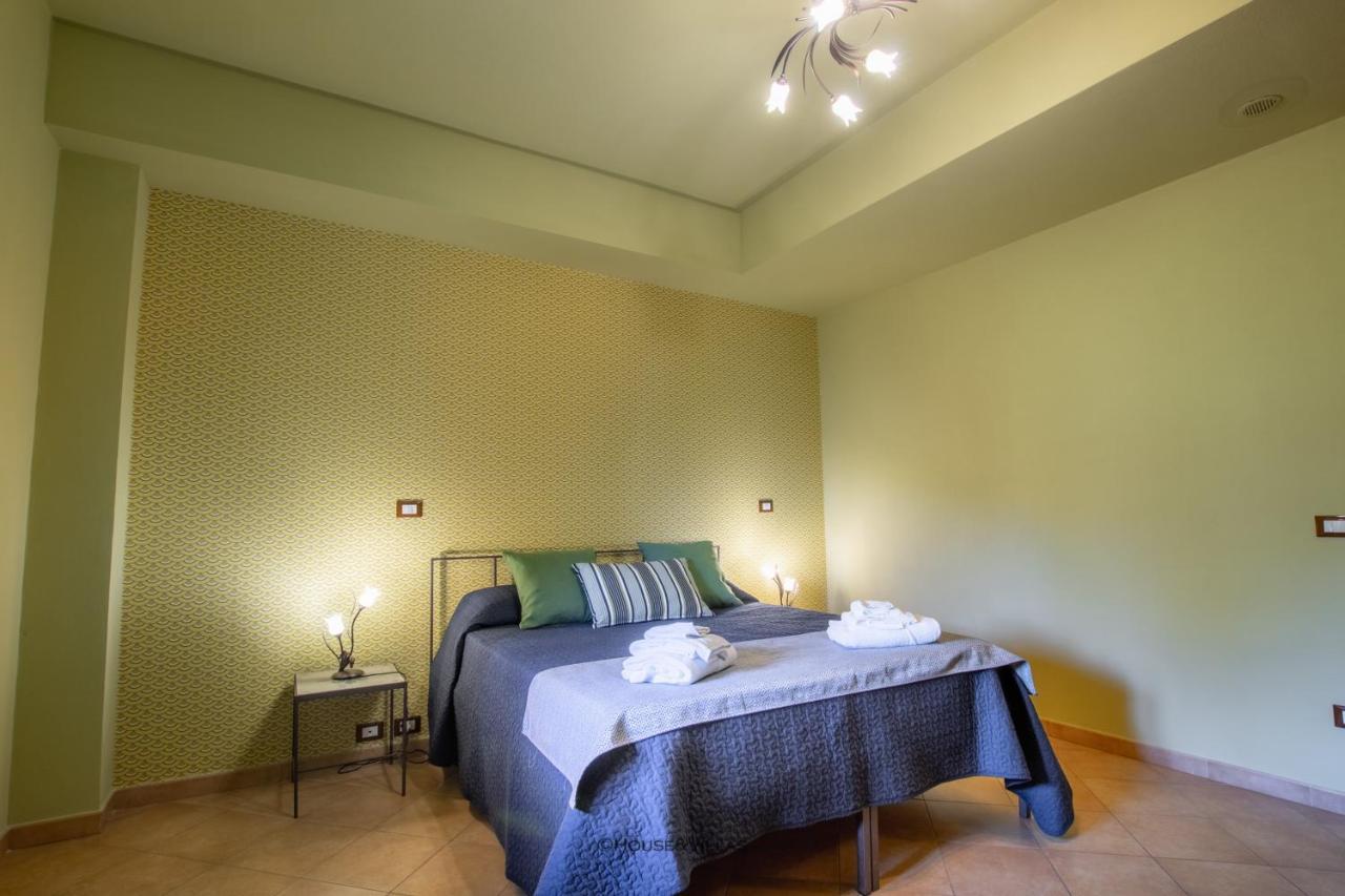 Villa Rosaria Rooms Noto Bagian luar foto