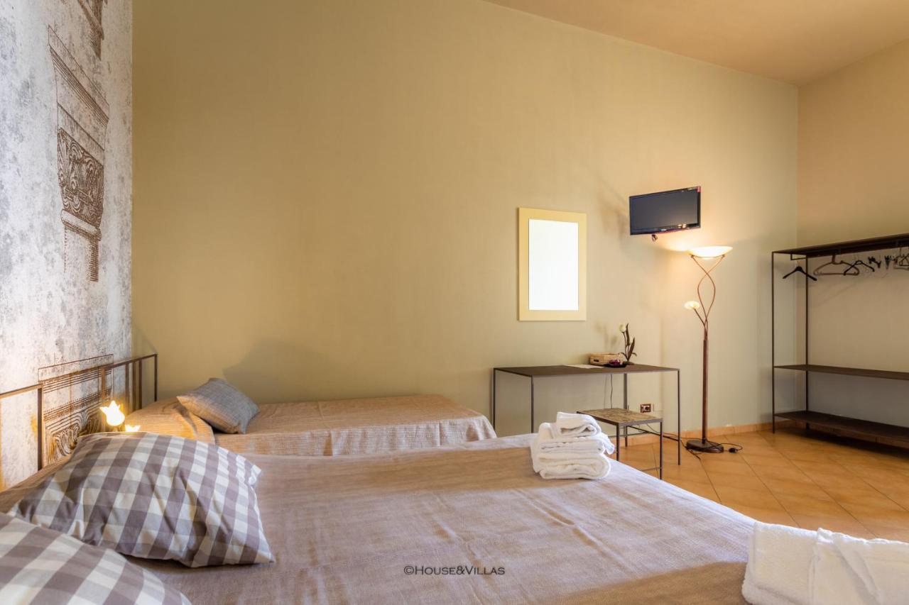 Villa Rosaria Rooms Noto Bagian luar foto