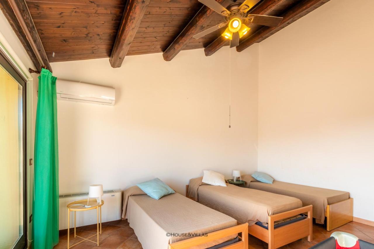 Villa Rosaria Rooms Noto Bagian luar foto